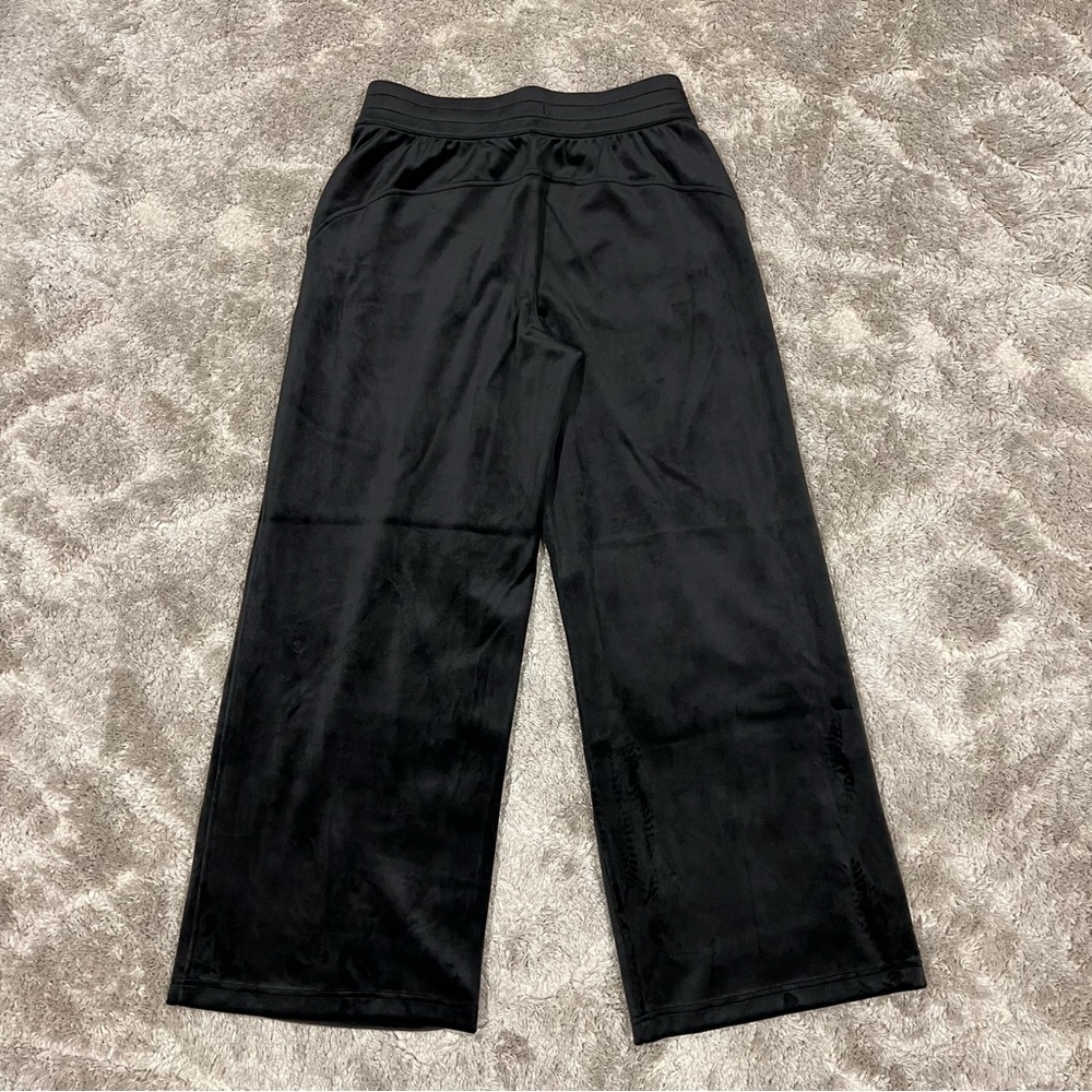 Lululemon | Scuba Velvet Black Mid-Rise Wide-Leg Pant size Large - Picture 9 of 16